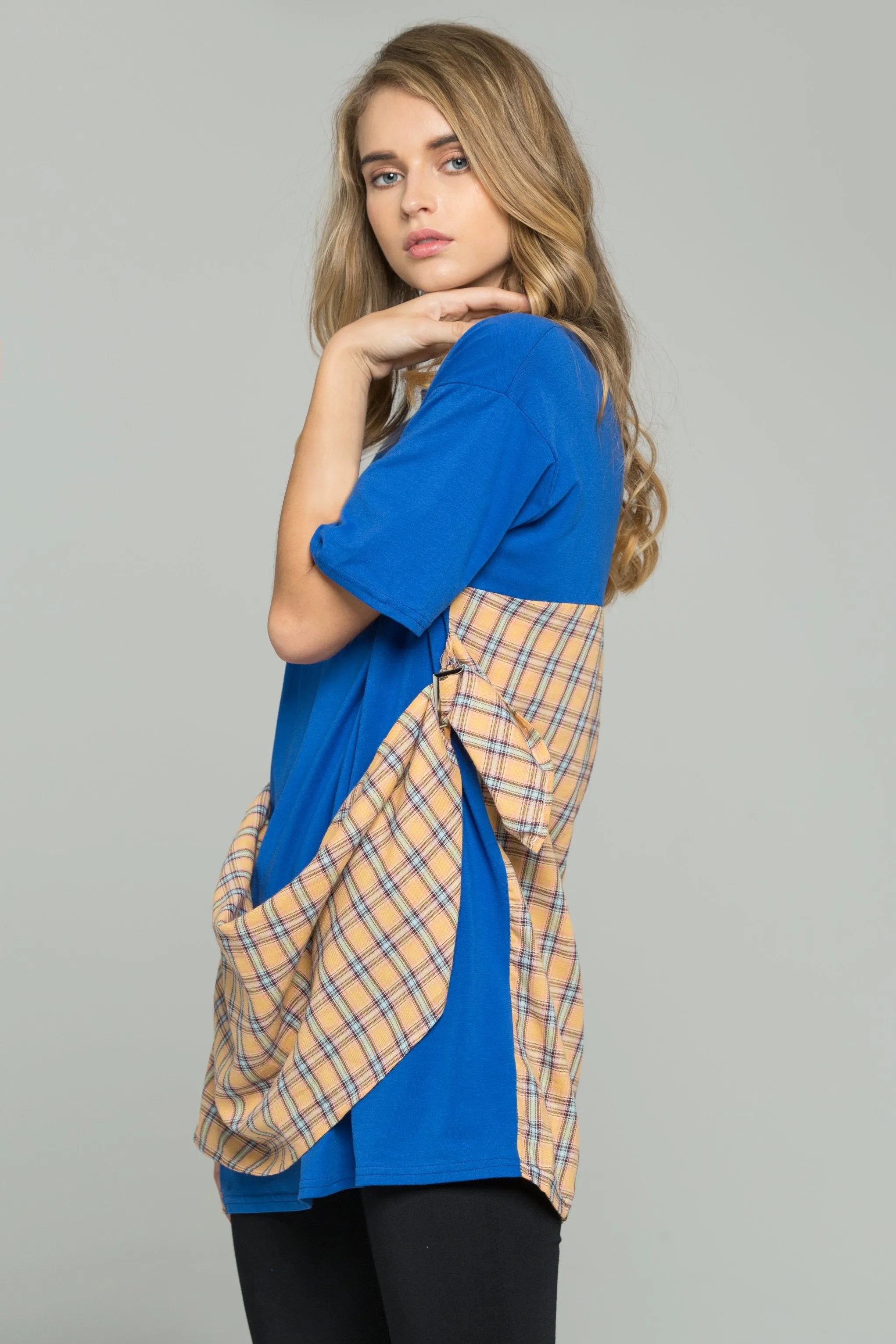 Blue Wide Shoulder Wrap-Around Plaid Scarf  T-Shirt