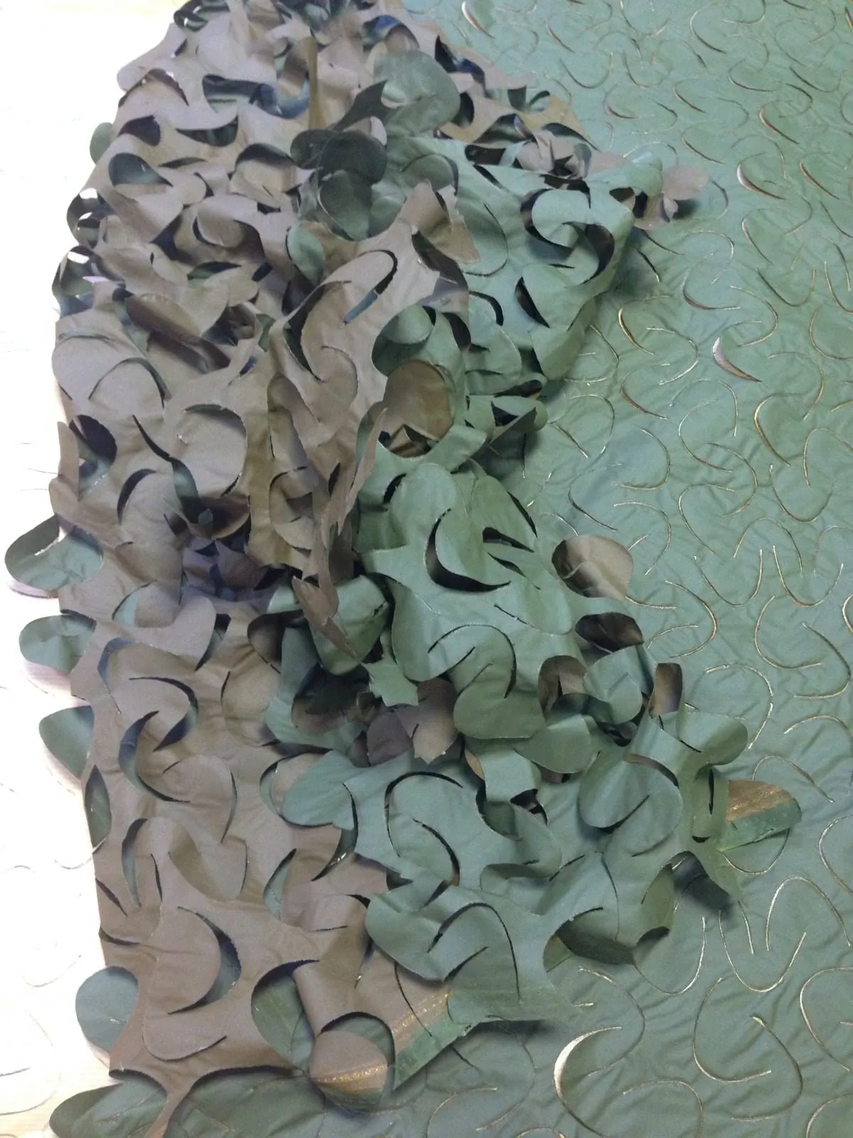 CAMMO COATED LEAFY SCRIM per m