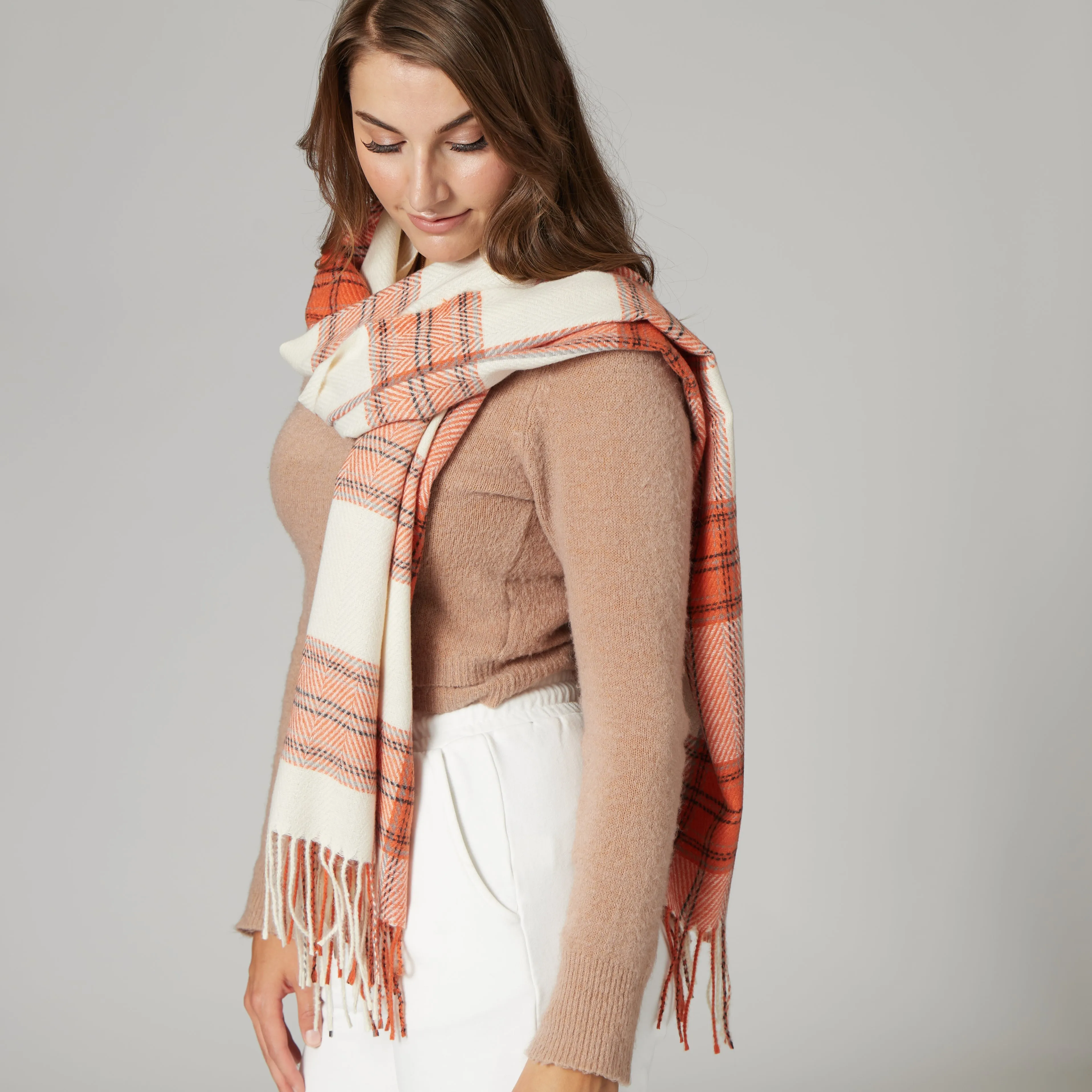 Ella - Women's Woven Plaid Scarf W/ Fringe