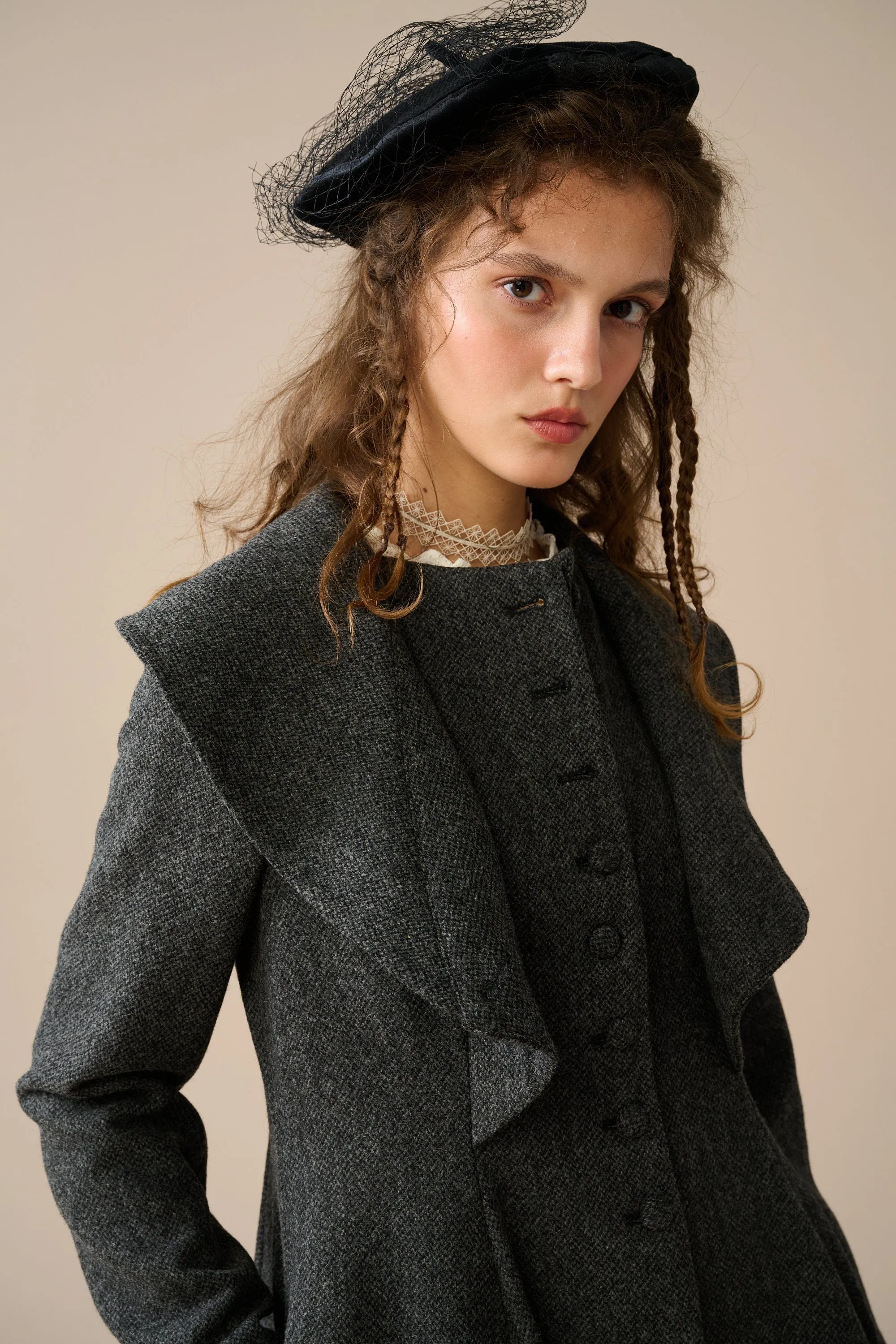 Gemma 17 | 100% wool victorian coat