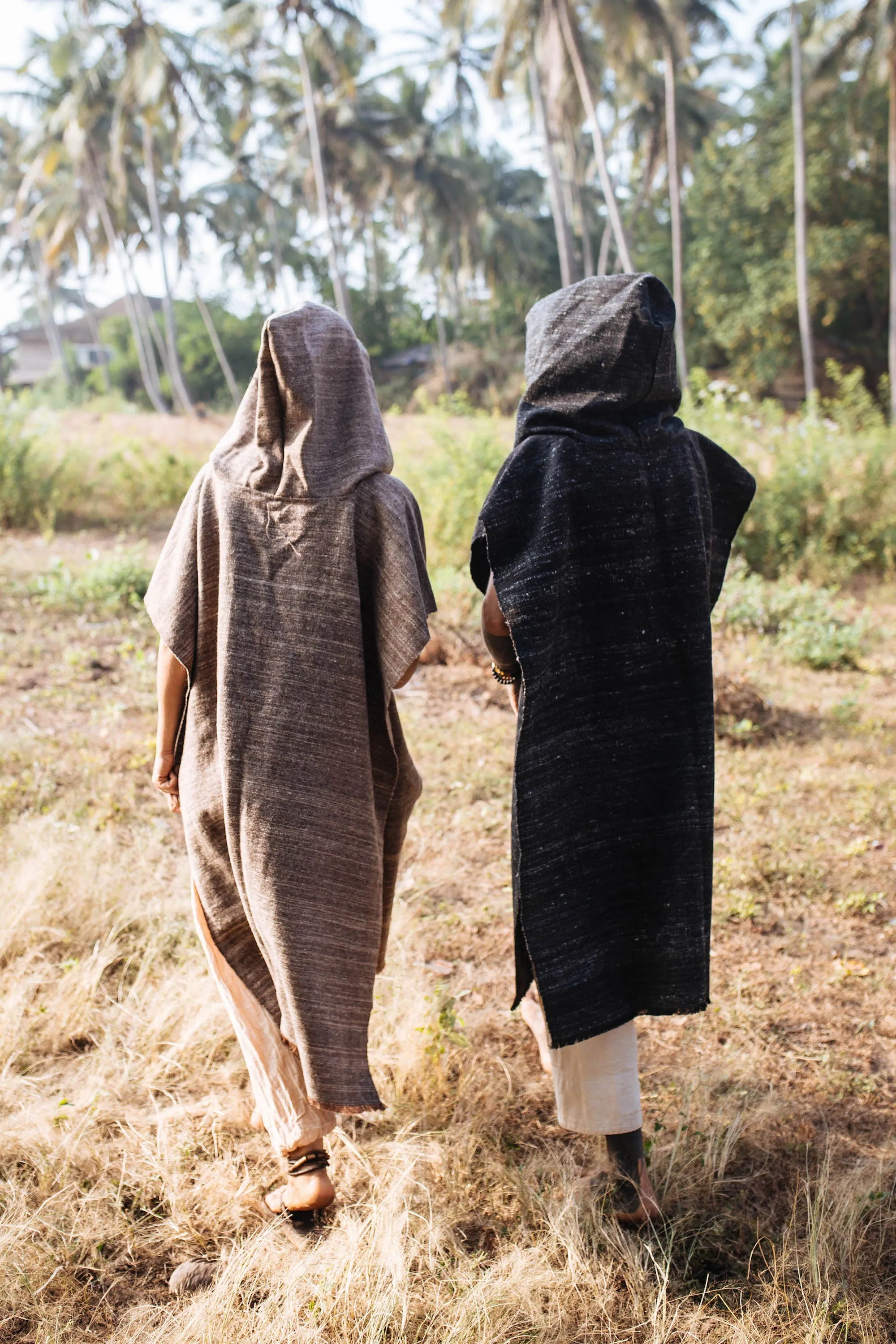 Himalayan Wool Poncho ⋙ with Hoodie ⋙