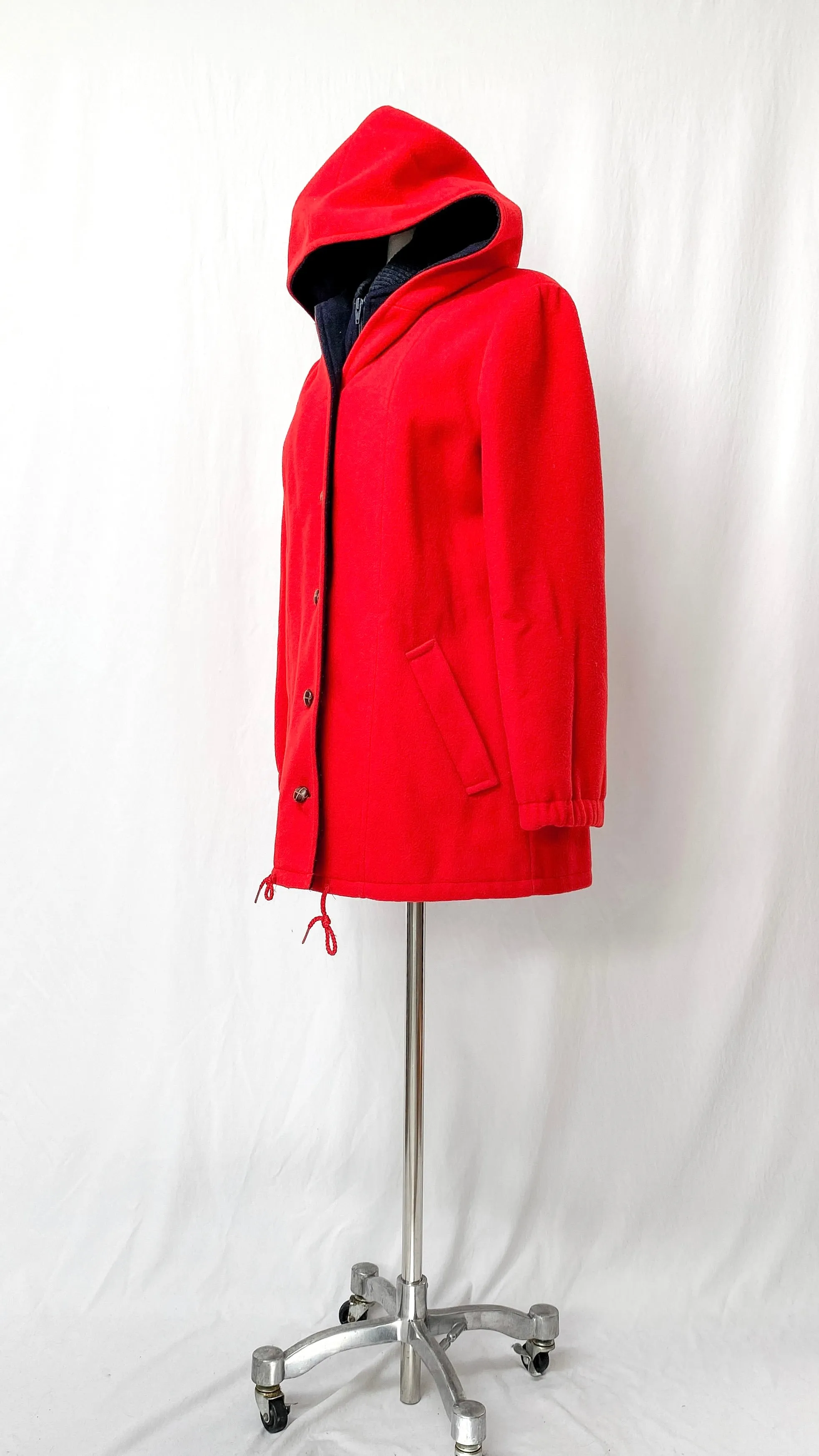 Vintage 80’s All Outdoors Mackintosh Red & Navy Double Lined Coat (M)